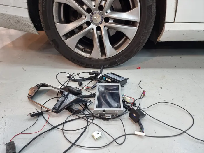 Mercedes-Benz E-Class W212 android head unit - Mercedes-Benz E-Class W212 CarPlay Retrofit Review — Cost photo 4