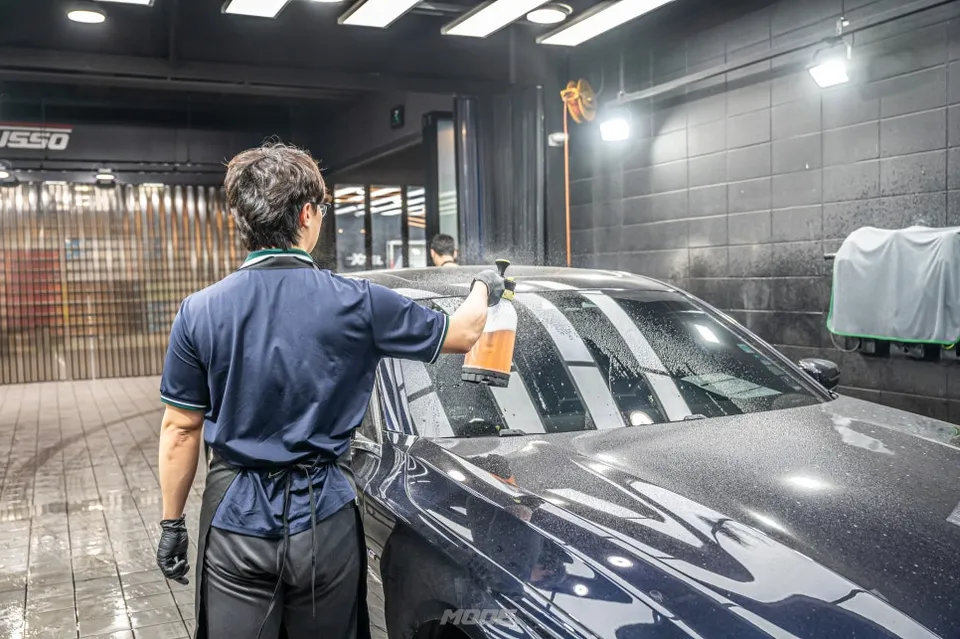 BMW 7 Seriesのガラスコーティング事例 施工写真 6