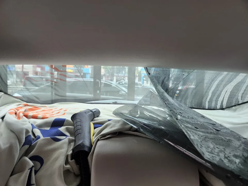 Jaguar XFのカーフィルム施工事例|費用目安・仕上がり 施工写真 1-3