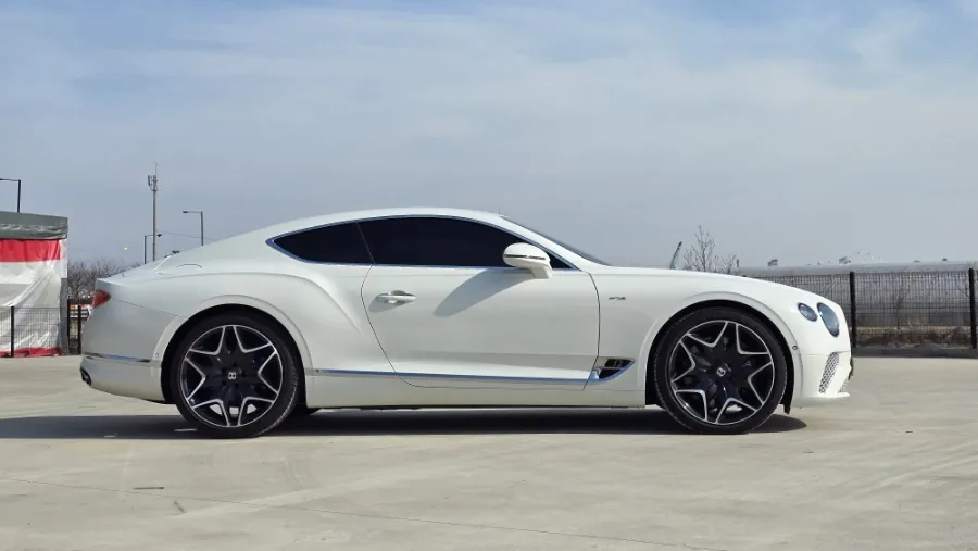 Bentley Continental GT window tinting - Bentley Continental GT Window Tinting Installation Review — Cost photo 3