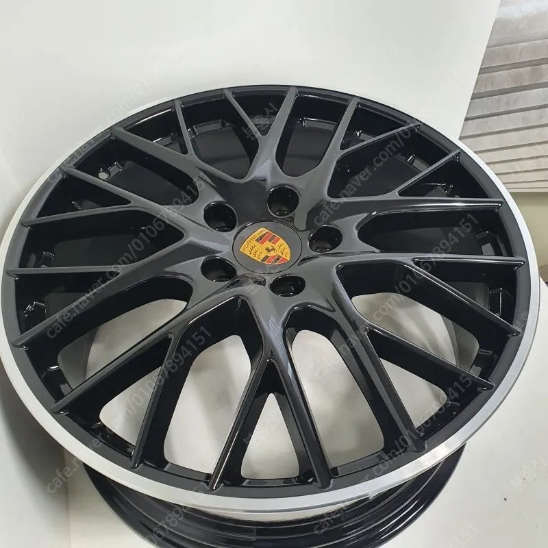 Porsche Panamera 971 Wheel Repair & Painting Review photo 2