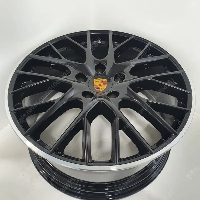 Porsche Panamera 971 wheel repair - Porsche Panamera 971 Wheel Repair & Painting Review photo 3