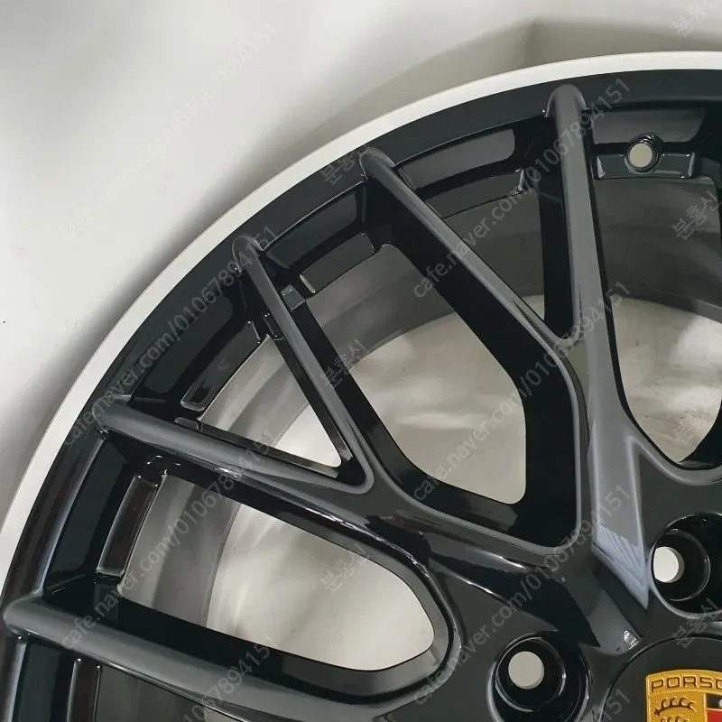 Porsche Panamera 971 wheel repair - Porsche Panamera 971 Wheel Repair & Painting Review photo 4