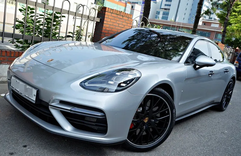 Porsche Panamera 971のホイールリペア・塗装事例 施工写真 1-3