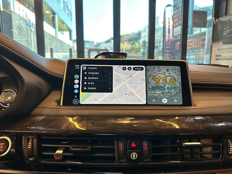 BMW X5のAndroid Auto・CarPlay取付事例 施工写真 3-1