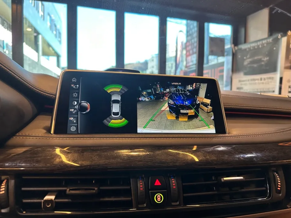 BMW X5のAndroid Auto・CarPlay取付事例 施工写真 2-2