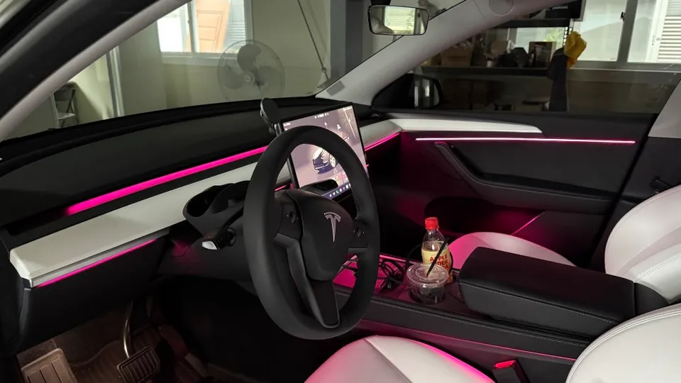 Tesla Model Y ambient lighting - Tesla Model Y Ambient Lighting Review — Enhanced Interior Mood photo 5
