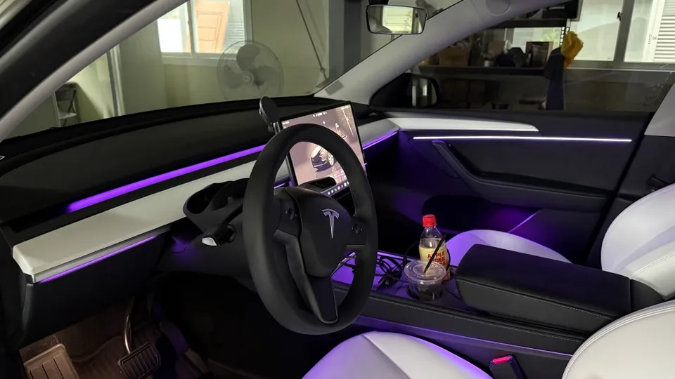 Tesla Model Y ambient lighting - Tesla Model Y Ambient Lighting Review — Enhanced Interior Mood photo 6