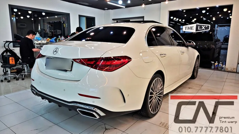 Mercedes-Benz C-Class W206のカーフィルム施工事例 施工写真 1-3