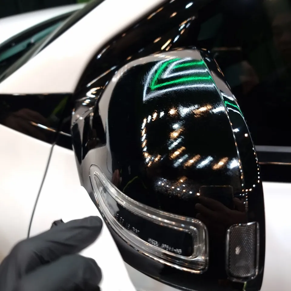 Hyundai NEXOのガラスコーティング事例 施工写真 3-1