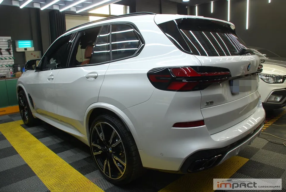 BMW X5のPPF施工事例｜費用目安と仕上がり 施工写真 1-2