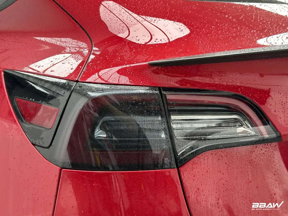 Tesla Model 3 PPF施工事例｜ヘッドライト保護とスタイルアップ 施工写真 1-3
