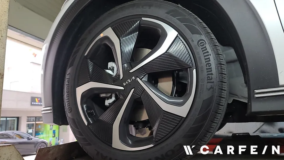 Kia EV6 soundproofing - Kia EV6 Soundproofing Review: Road Noise Reduction photo 3