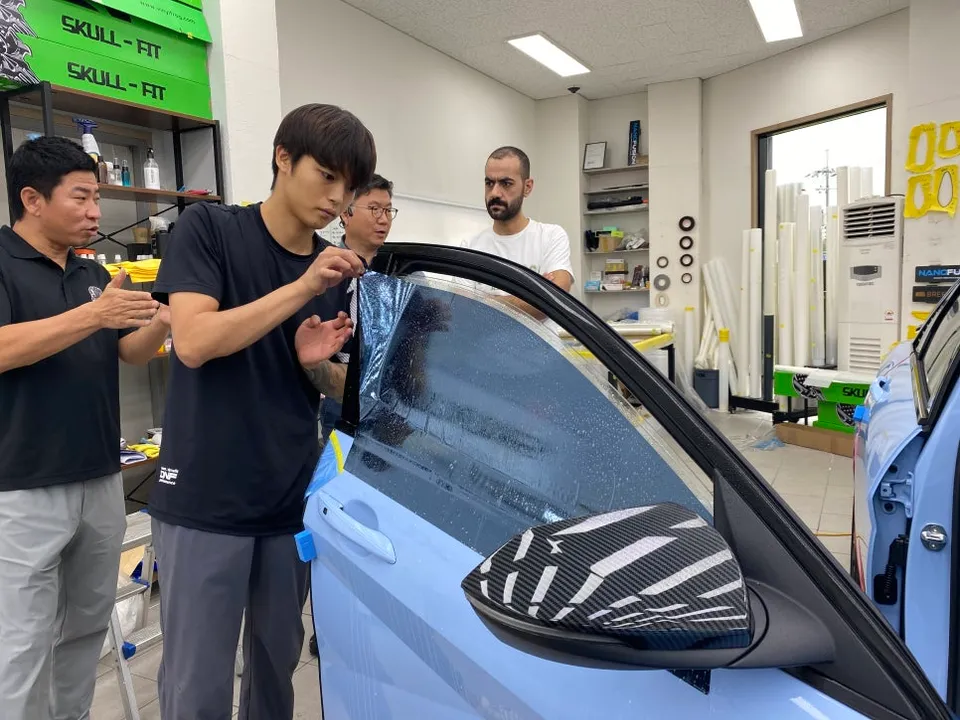 Hyundai Elantra Nのカーフィルム施工事例|費用目安・仕上がり 施工写真 1-3