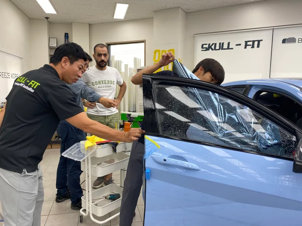 Hyundai Elantra Nのカーフィルム施工事例|費用目安・仕上がり 施工写真 2-3