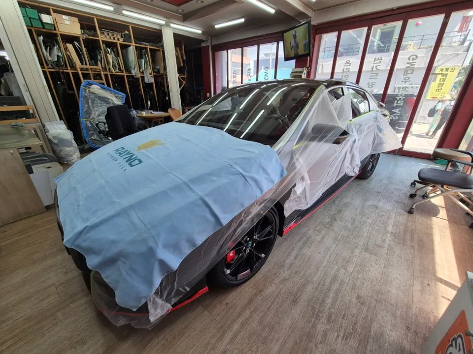Hyundai Elantraのカーフィルム施工事例|費用目安・仕上がり 施工写真 1-3