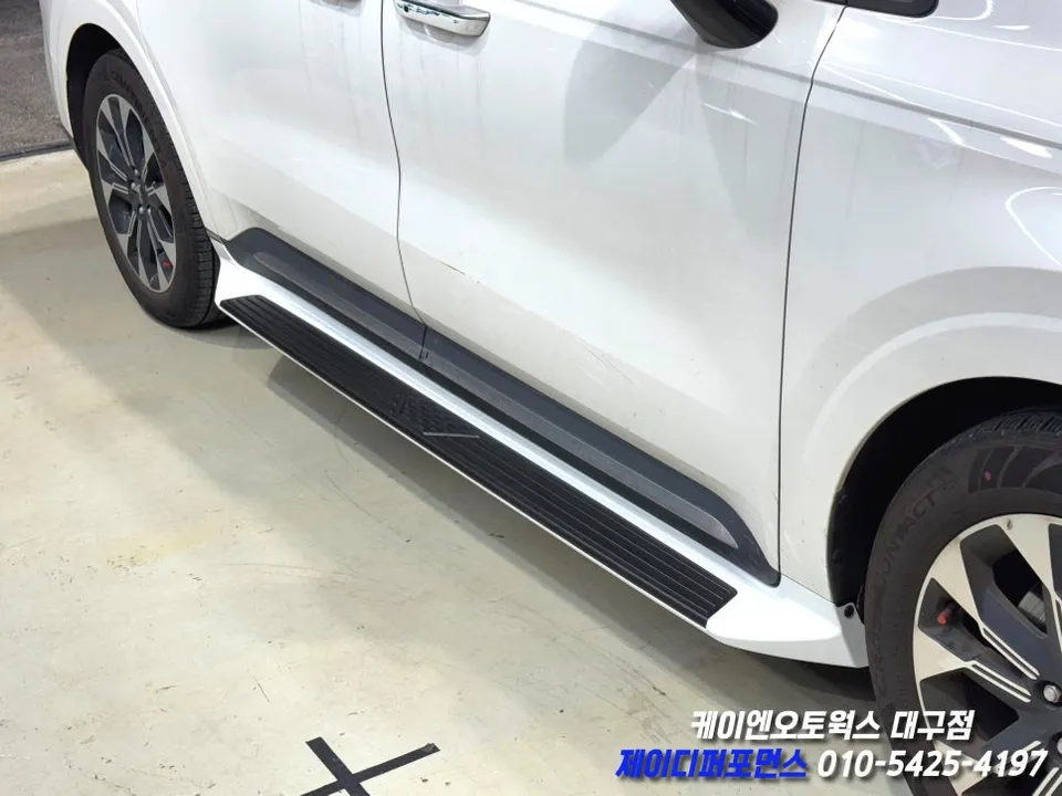 Kia Carnival KA4 body kit - Kia Carnival KA4 Body Kit Review — Enhanced Convenience & Style photo 3