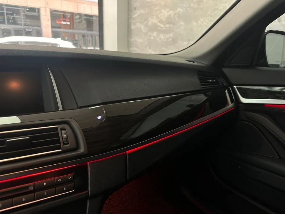 BMW 5 Series F10 vinyl wrap - BMW 5 Series F10 Vinyl Wrap Review: Matrix Black Cost & Results photo 4