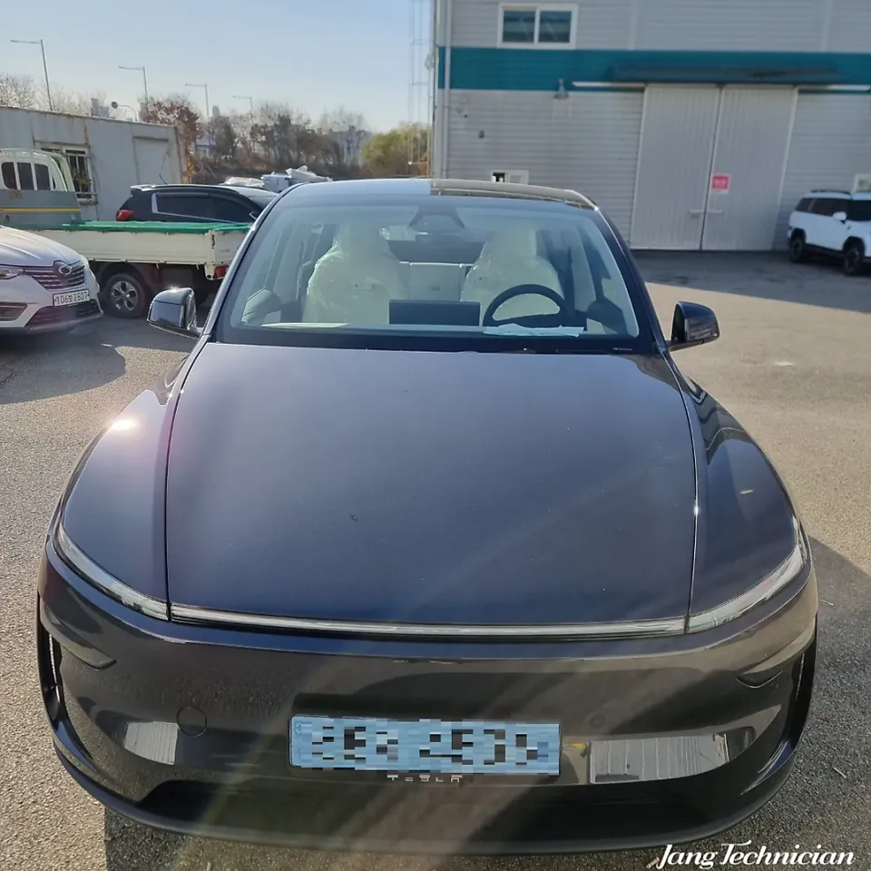 Tesla Model Y PPF施工事例|費用目安と仕上がり 施工写真 1-3