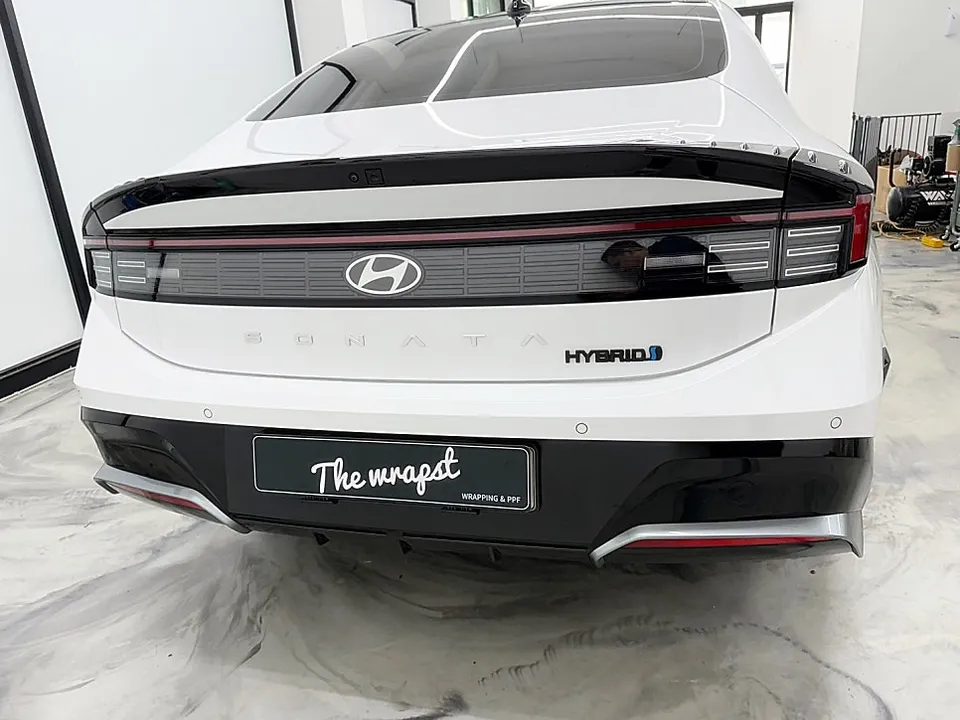 Hyundai Sonata DN8のカーラッピング事例:費用目安と仕上がり 施工写真 3-3