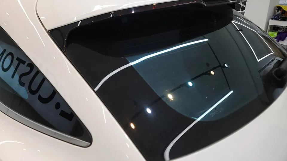 Genesis GV70のガラスコーティング事例｜費用目安・仕上がり 施工写真 1-2