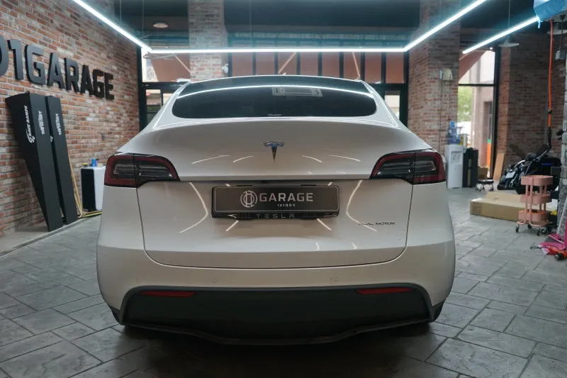 TeslaのPPF施工事例 施工写真 3-2