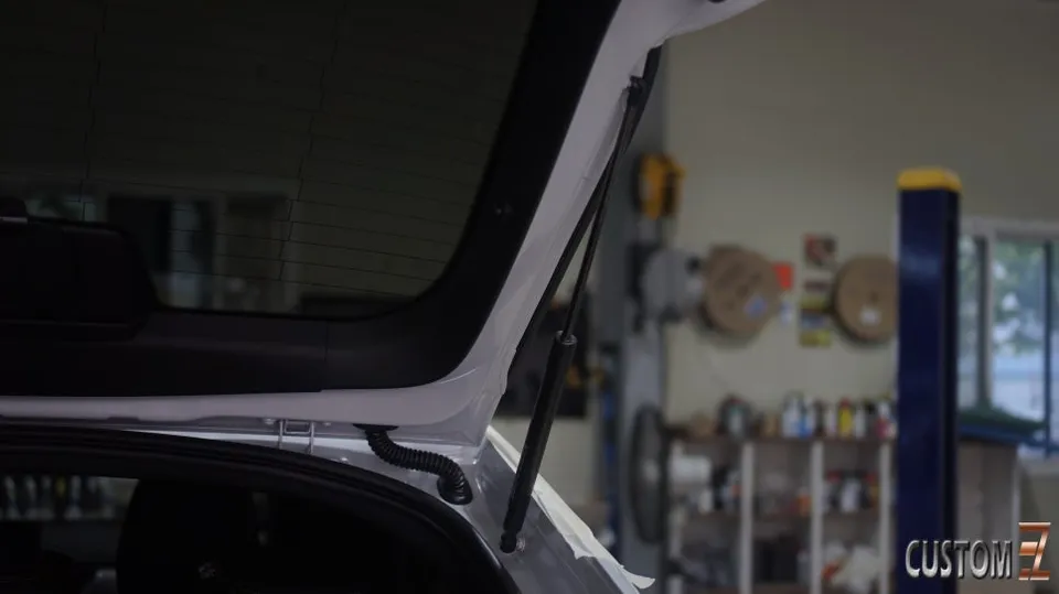BMW M3 OEM Options & Factory Upgrades Review — Enhanced Performan photo 2