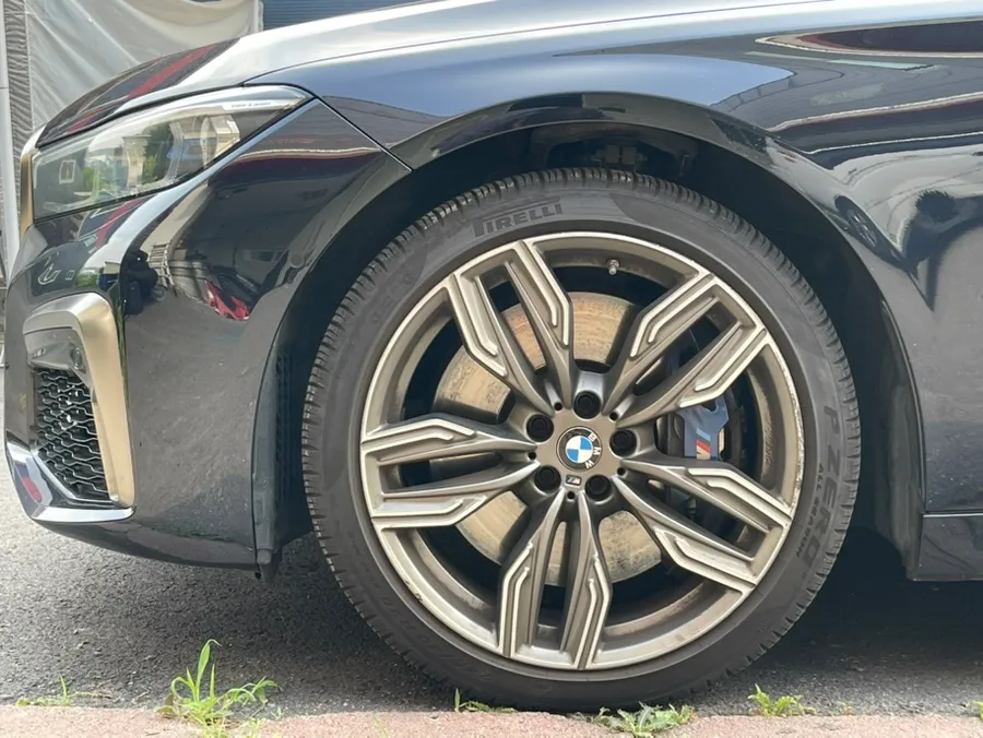 BMW 760Li xDrive G11 wheel repair - BMW 760Li Wheel Repair Review: Diamond Cut Restoration photo 4
