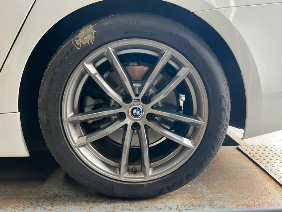 BMW 5 Series wheel repair - BMW 5 Series Wheel Repair & Painting Review photo 4