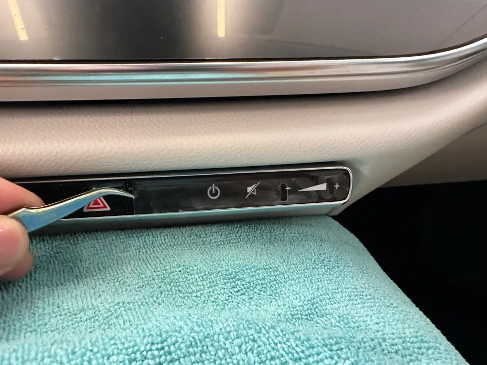 メルセデス・ベンツ Eクラス W213 PPF施工事例 施工写真 2-2