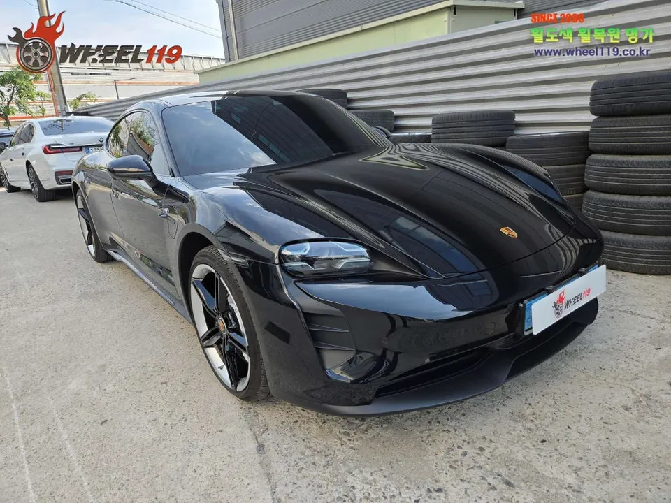 Porsche Taycan Wheel Repair & Painting Review — Black & Silver Tw After