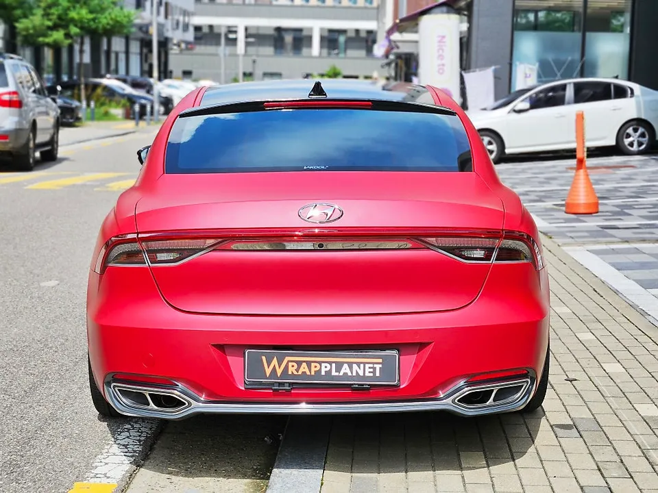 Hyundai Grandeur IGのカーラッピング事例 施工写真 4-2