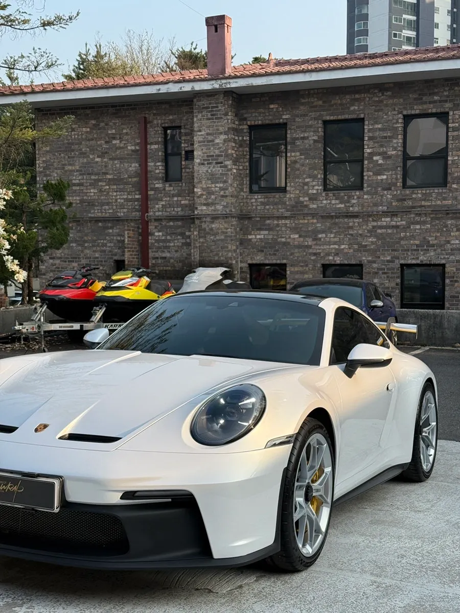 ポルシェ911のカーラッピング事例｜費用目安・仕上がり 施工写真 3-3