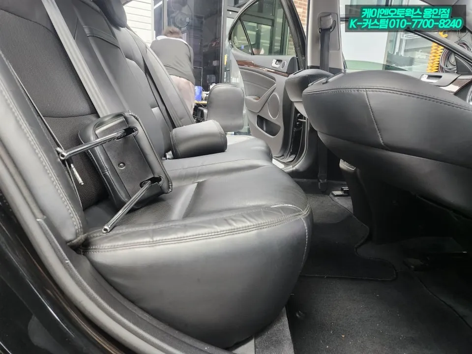 Kia K7 interior customization - Kia K7 Interior Customization Review — Flat Bed Conversion photo 4