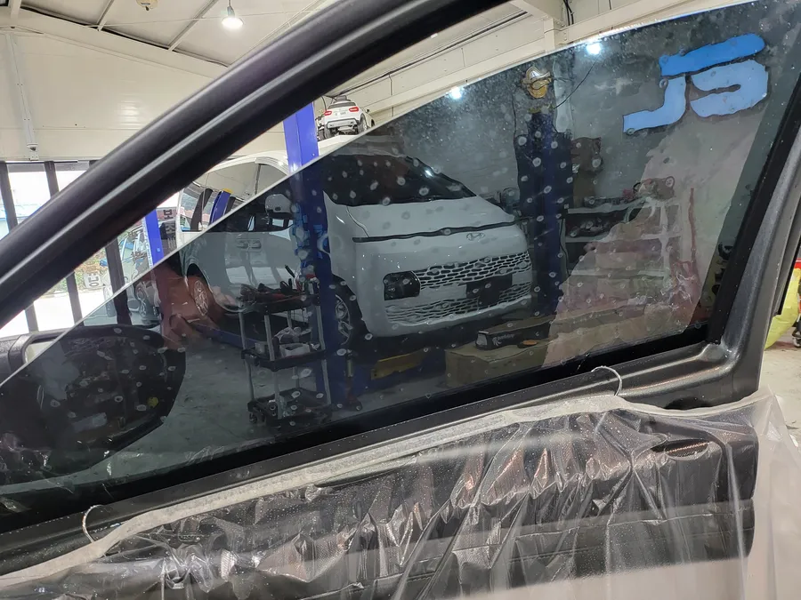 Hyundai Tucsonのカーフィルム施工事例|費用目安・仕上がり 施工写真 2-2