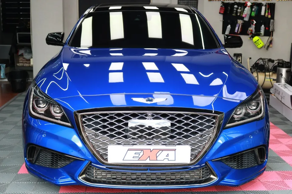 Genesis G80のカーラッピング事例|グロッシーホワイトの仕上がり 施工写真 3-1