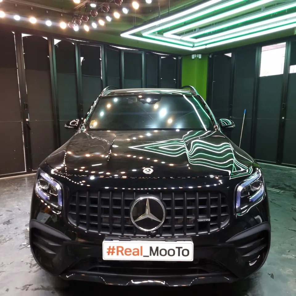 Mercedes-Benz GLBのPPF施工事例｜フロントガラス保護 写真