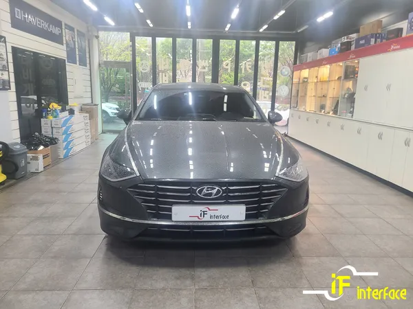 Hyundai Sonata DN8のドライブレコーダー取付事例 写真