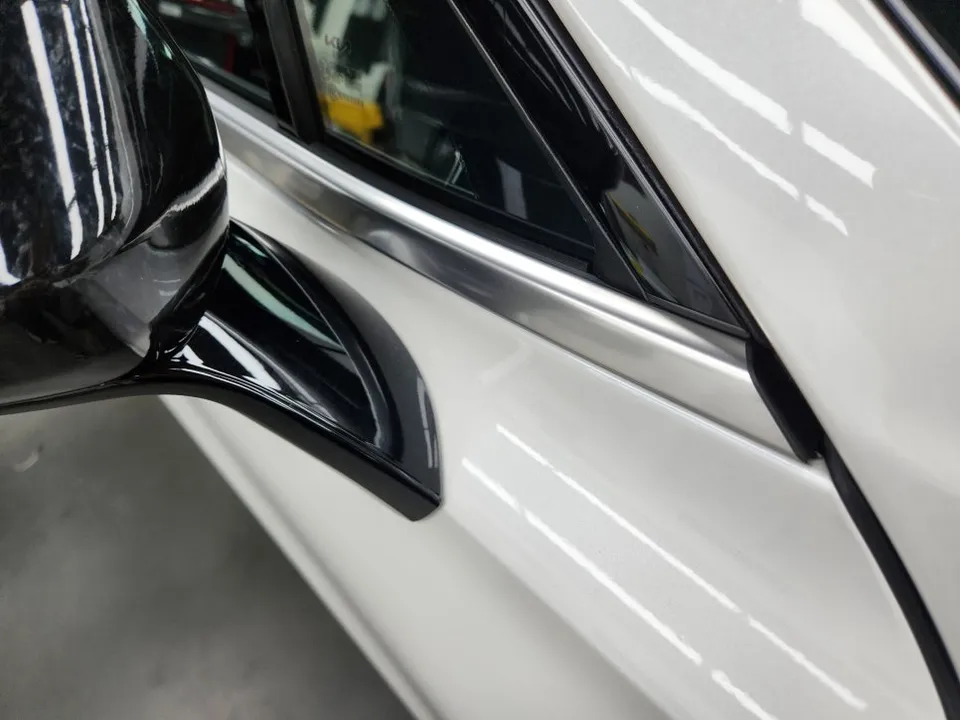 Kia K8のカーラッピング事例|クローム除去で高級感アップ 施工写真 3-1