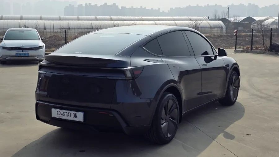 Tesla Model Y window tinting - Tesla Model Y Window Tinting Review: Ceramic Film photo 5