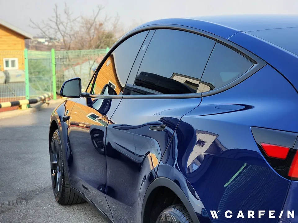 Tesla Model Yのカーフィルム施工事例|費用目安・仕上がり 施工写真 2-1