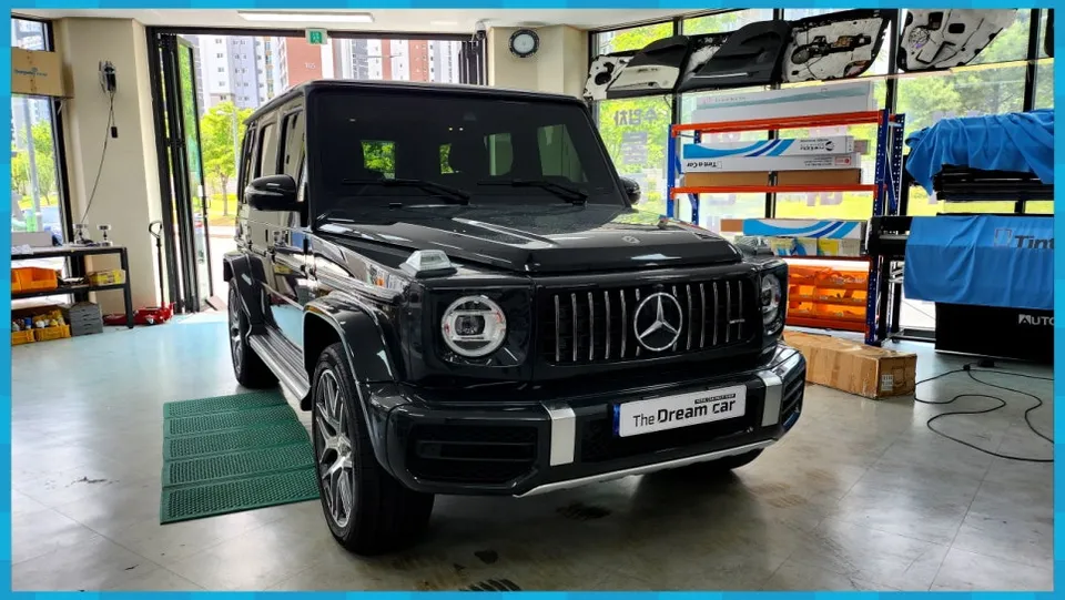 Mercedes-Benz G-Wagon body kit - Mercedes-Benz G-Wagon Electric Side Steps Review photo 6