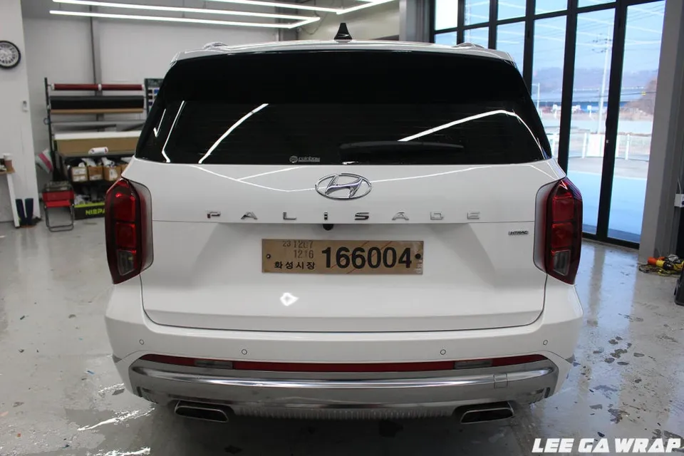 Hyundai Palisadeのカーラッピング事例|費用目安・仕上がり 施工写真 3-1