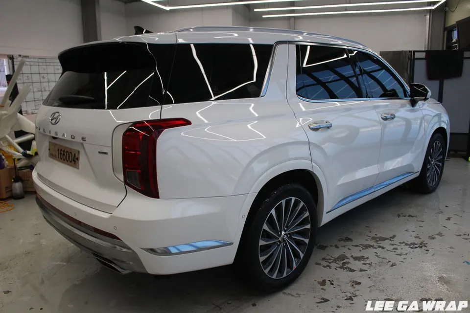 Hyundai Palisadeのカーラッピング事例|費用目安・仕上がり 施工写真 1-2