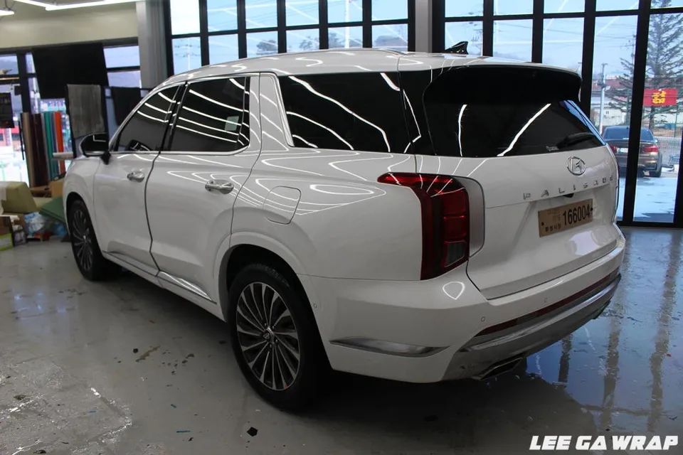 Hyundai Palisadeのカーラッピング事例|費用目安・仕上がり 施工写真 2-2
