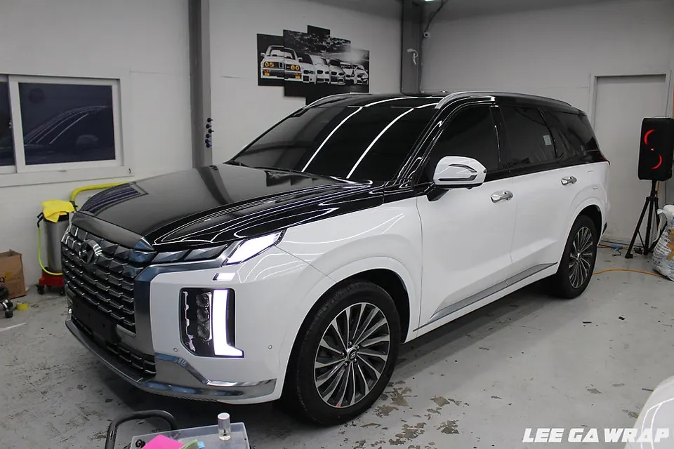 Hyundai Palisadeのカーラッピング事例|費用目安・仕上がり 施工写真 1-3