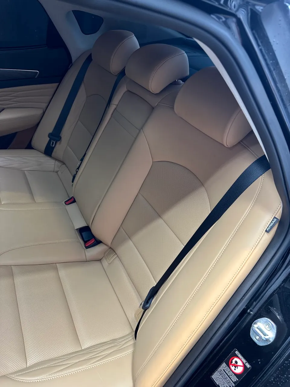 Kia K7 Premier interior customization - Kia K7 Premier Interior Customization Review photo 3