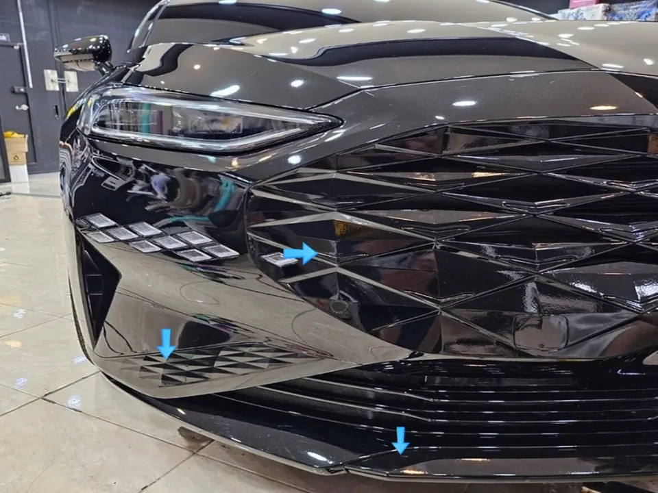 Kia K8のカーラッピング事例 施工写真 3-2