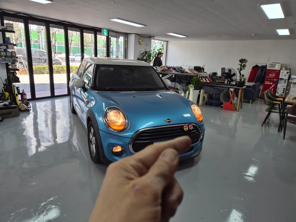 BMW MINI Cooper body repair installation result