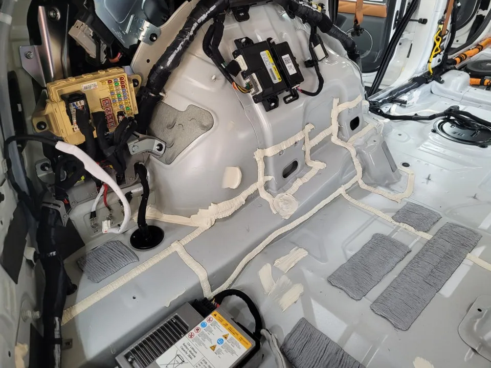 Genesis GV80 soundproofing - Genesis GV80 Undercoating Review — Enhanced Quietness photo 4